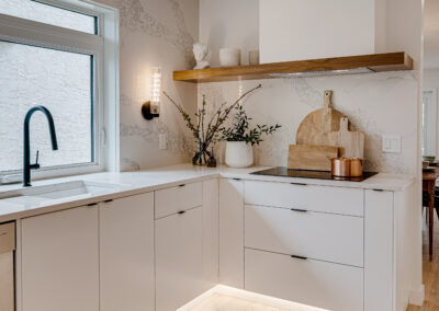 custom cabinets white kitchen peninsula